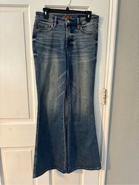 Judy Blue Women's Flare Blue Medium Wash Denim Jeans 5-Pocket Button 7/28 Long